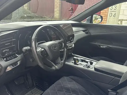 Lexus RX 350h 2023 года за 33 000 000 тг. в Атырау – фото 3