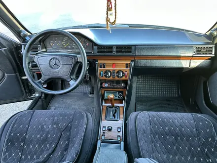 Mercedes-Benz E 280 1994 года за 2 500 000 тг. в Алматы – фото 54