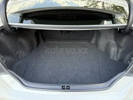 Toyota Camry 2014 года за 13 300 000 тг. в Шымкент – фото 14