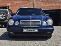 Mercedes-Benz E 320 1998 годаfor3 350 000 тг. в Астана