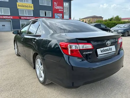 Toyota Camry 2012 года за 7 500 000 тг. в Актобе – фото 5