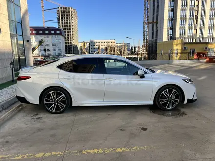 Toyota Camry 2025 года за 17 300 000 тг. в Атырау – фото 4