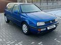 Volkswagen Golf 1994 годаfor1 500 000 тг. в Тараз