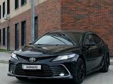Toyota Camry 2021 года за 13 500 000 тг. в Семей