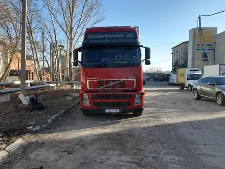 Volvo  Fh12 2004 года за 11 500 000 тг. в Астана – фото 2