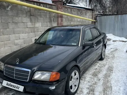 Mercedes-Benz C 280 1994 года за 2 100 000 тг. в Алматы – фото 3