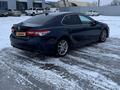 Toyota Camry 2019 года за 11 000 000 тг. в Уральск – фото 2