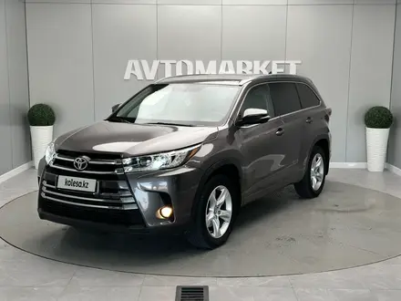 Toyota Highlander 2016 года за 15 900 000 тг. в Атырау