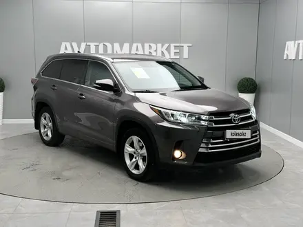 Toyota Highlander 2016 года за 15 900 000 тг. в Атырау – фото 2