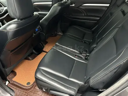 Toyota Highlander 2016 года за 15 900 000 тг. в Атырау – фото 9