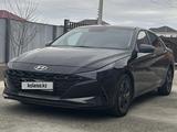 Hyundai Elantra 2021 года за 10 300 000 тг. в Атырау – фото 3