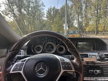 Mercedes-Benz E 550 2014 года за 24 000 000 тг. в Алматы – фото 13