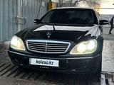 Mercedes-Benz S 500 2001 года за 3 500 000 тг. в Алматы – фото 2