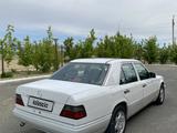 Mercedes-Benz E 200 1995 года за 3 100 000 тг. в Аральск – фото 4