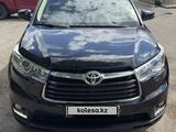 Toyota Highlander 2015 годаүшін16 000 000 тг. в Астана