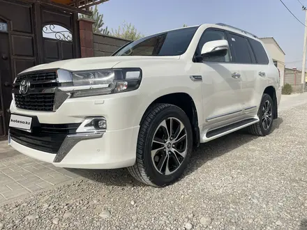 Toyota Land Cruiser 2021 года за 46 000 000 тг. в Туркестан – фото 3