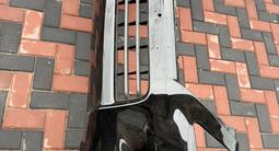 Передний бампер на Лексус 570 07-11 за 190 000 тг. в Алматы – фото 3