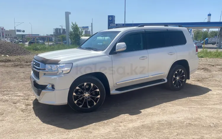 Toyota Land Cruiser 2016 годаfor31 900 000 тг. в Караганда