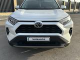 Toyota RAV4 2023 года за 15 600 000 тг. в Костанай – фото 2