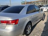 Hyundai Sonata 2005 годаfor3 950 000 тг. в Шымкент