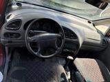Volkswagen Sharan 1997 годаүшін1 750 000 тг. в Шахтинск – фото 3
