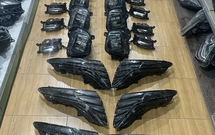 Фара на Creta 2015-2025 за 10 000 тг. в Астана