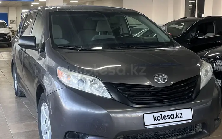 Toyota Sienna 2016 года за 13 300 000 тг. в Актау