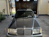 Mercedes-Benz E 220 1992 годаfor3 000 000 тг. в Шымкент