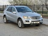 Mercedes-Benz ML 350 2005 года за 5 900 000 тг. в Актобе – фото 3
