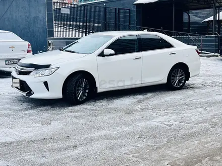 Toyota Camry 2015 года за 11 700 000 тг. в Астана – фото 3