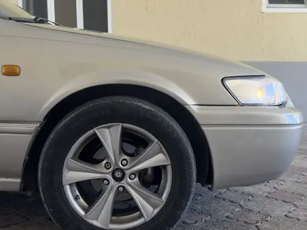 Toyota Camry 1999 года за 2 700 000 тг. в Тараз – фото 3
