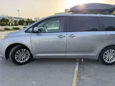 Toyota Sienna 2016 года за 8 700 000 тг. в Актау – фото 10