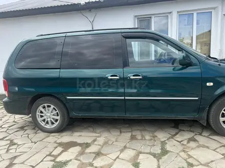 Kia Carnival 2002 года за 2 200 000 тг. в Павлодар – фото 4