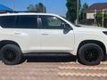 Toyota Land Cruiser Prado 2023 года за 28 200 000 тг. в Актобе – фото 4