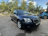 Toyota Avensis 2004 года за 3 600 000 тг. в Астана – фото 2