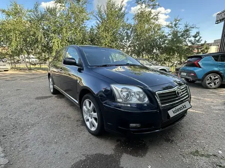 Toyota Avensis 2004 года за 3 600 000 тг. в Астана – фото 2
