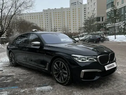 BMW M760 2017 года за 33 000 000 тг. в Астана – фото 5