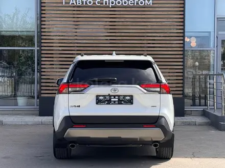 Toyota RAV4 2021 года за 15 590 000 тг. в Актау – фото 4