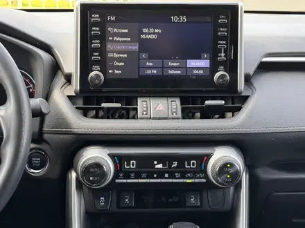 Toyota RAV4 2021 года за 15 590 000 тг. в Актау – фото 15