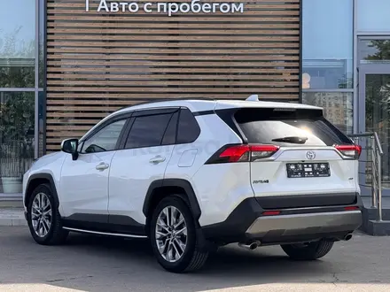 Toyota RAV4 2021 года за 15 590 000 тг. в Актау – фото 2