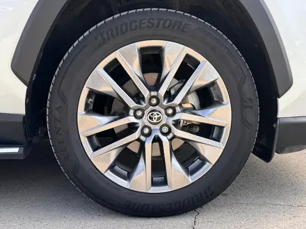 Toyota RAV4 2021 года за 15 590 000 тг. в Актау – фото 16