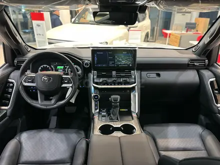 Toyota Land Cruiser Premium+ 2025 года за 72 090 000 тг. в Алматы – фото 17