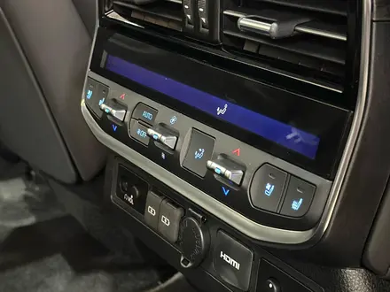 Toyota Land Cruiser Premium+ 2025 года за 72 090 000 тг. в Алматы – фото 7