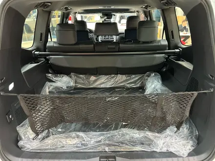 Toyota Land Cruiser Premium+ 2025 года за 72 090 000 тг. в Алматы – фото 12