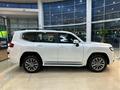 Toyota Land Cruiser Premium+ 2025 годаүшін72 090 000 тг. в Алматы – фото 5