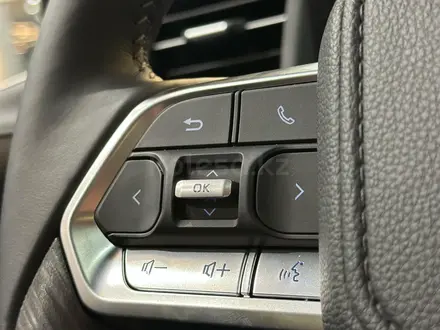 Toyota Land Cruiser Premium+ 2025 года за 72 090 000 тг. в Алматы – фото 18