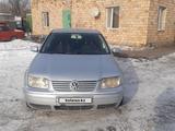 Volkswagen Jetta 2004 годаүшін2 400 000 тг. в Караганда