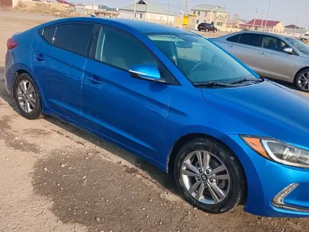 Hyundai Elantra 2017 года за 4 500 000 тг. в Кульсары – фото 2