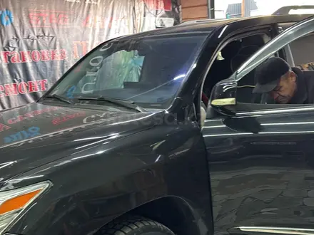 Оригинальные стекла на Toyota Lexus за 20 000 тг. в Алматы – фото 8