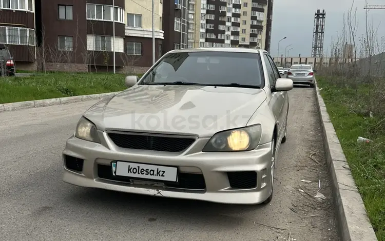 Toyota Altezza 2001 года за 3 300 000 тг. в Алматы